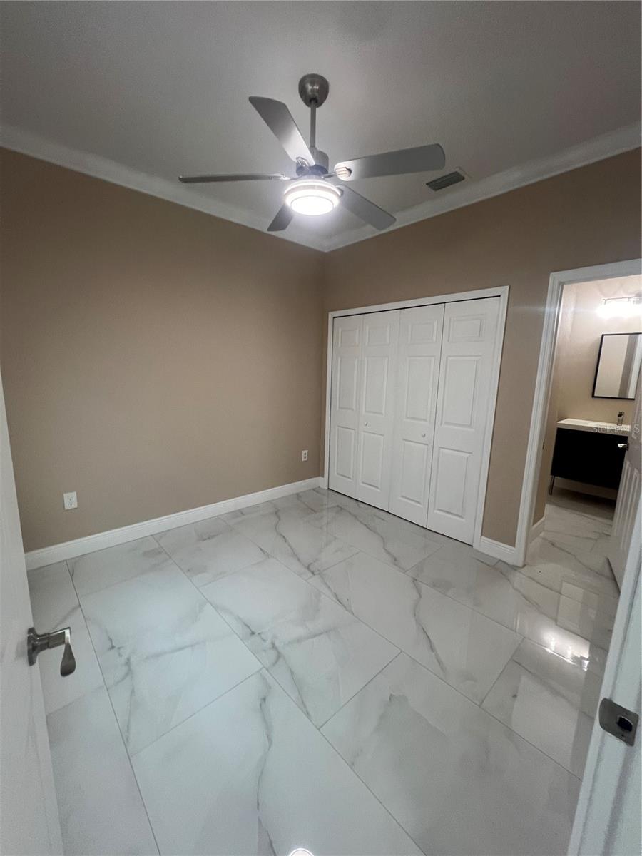 2420 GRESHAM DR, ORLANDO, FL, 32807