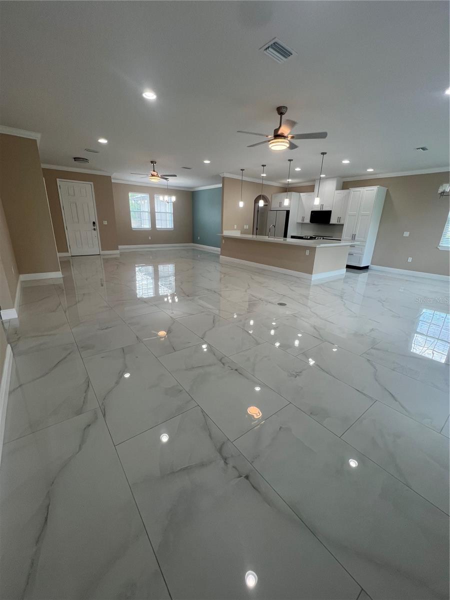 2420 GRESHAM DR, ORLANDO, FL, 32807