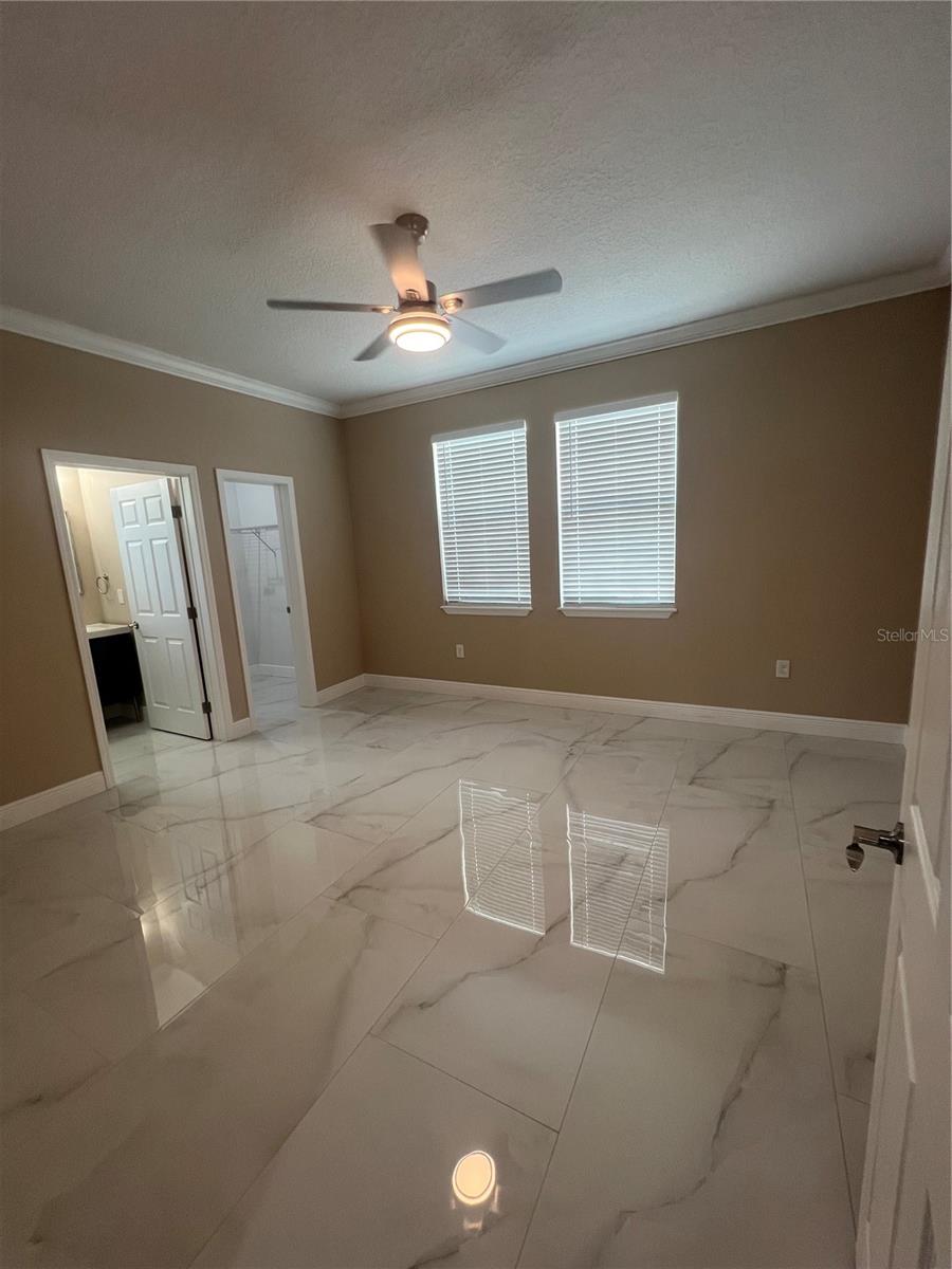 2420 GRESHAM DR, ORLANDO, FL, 32807