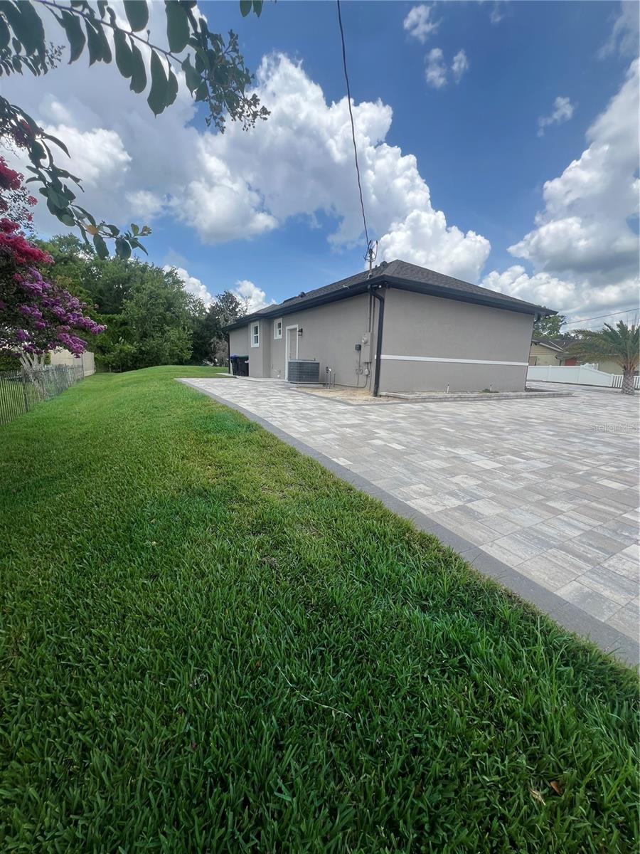 2420 GRESHAM DR, ORLANDO, FL, 32807