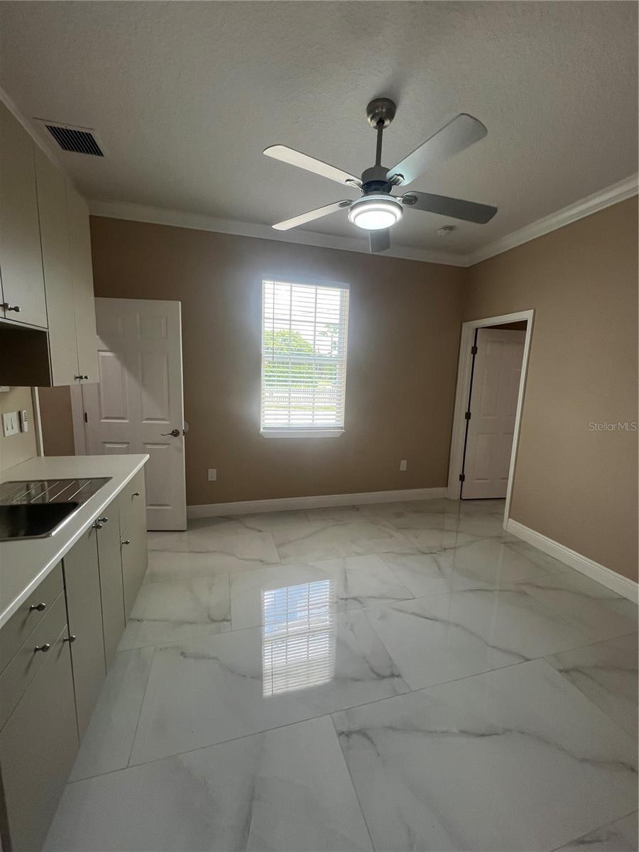 2420 GRESHAM DR, ORLANDO, FL, 32807