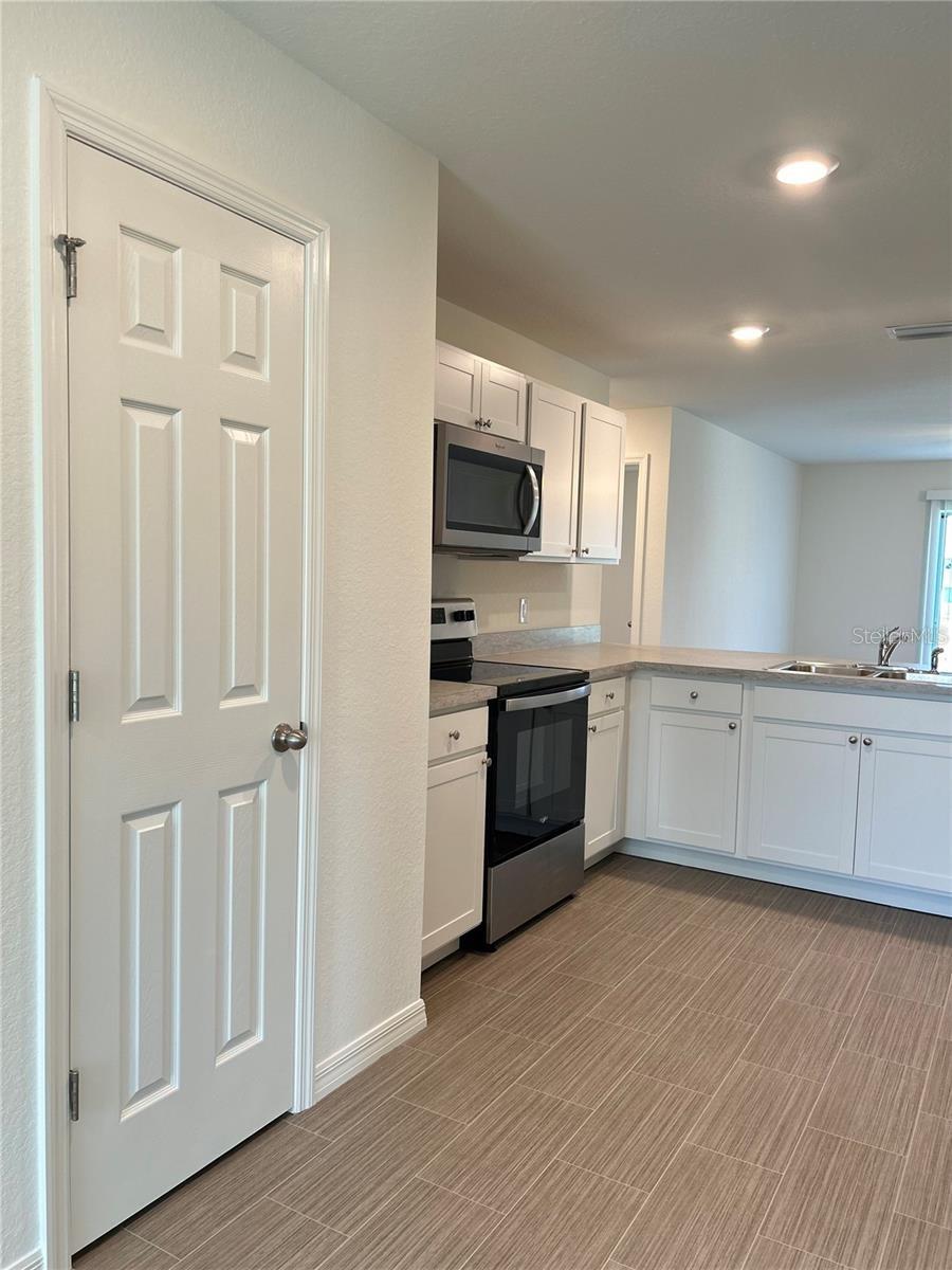 1542 LOG LN, NORTH PORT, FL, 34286