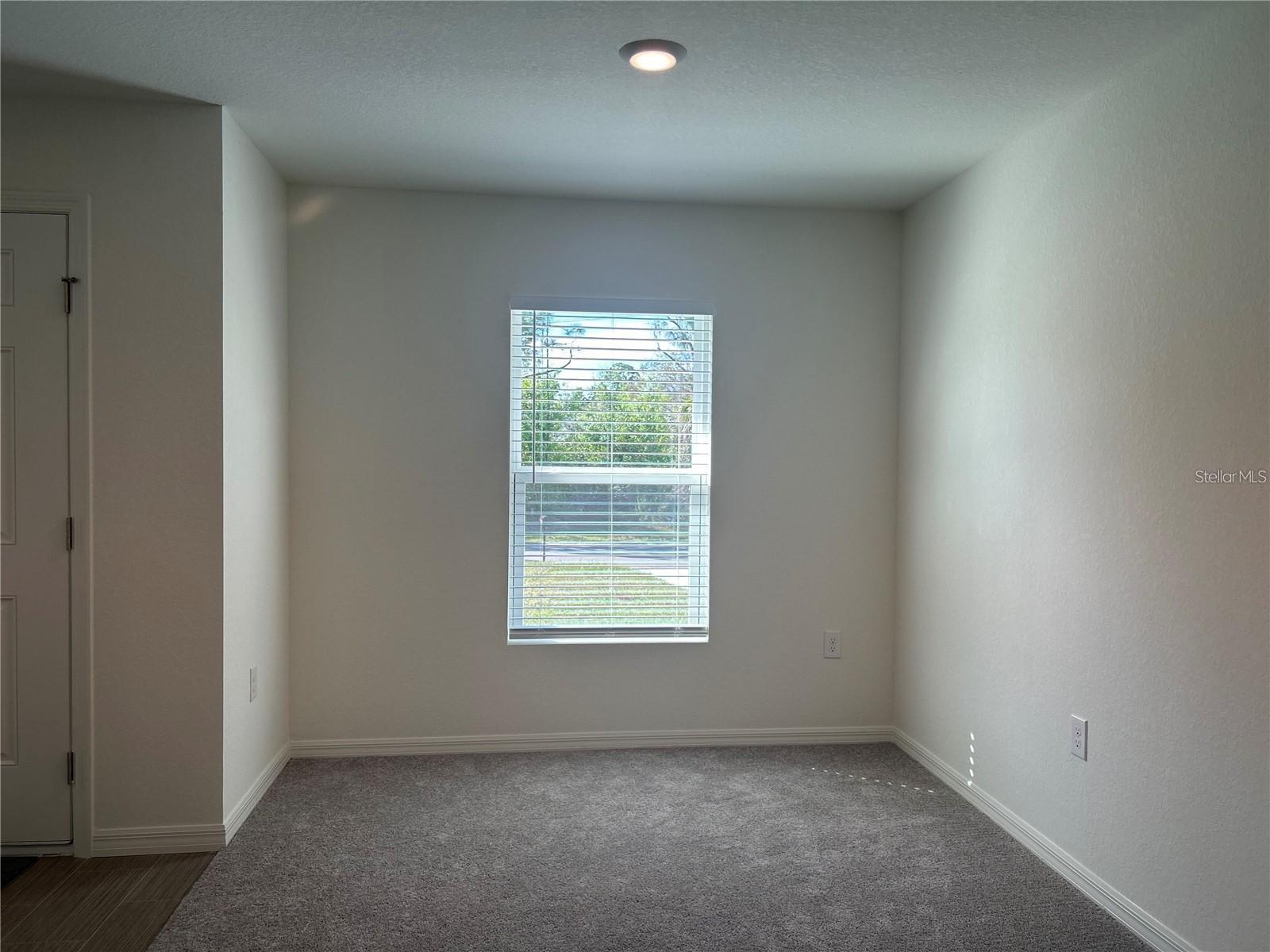 1542 LOG LN, NORTH PORT, FL, 34286