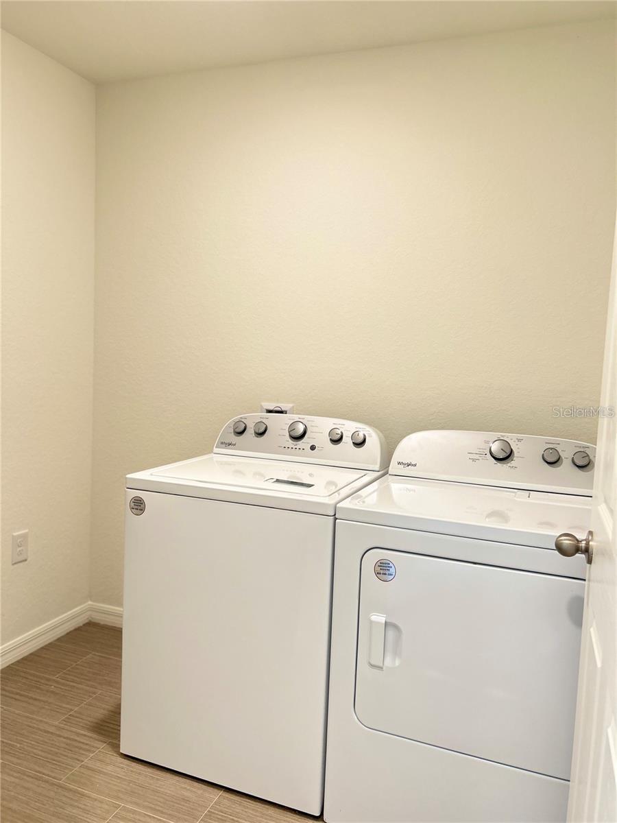 1542 LOG LN, NORTH PORT, FL, 34286