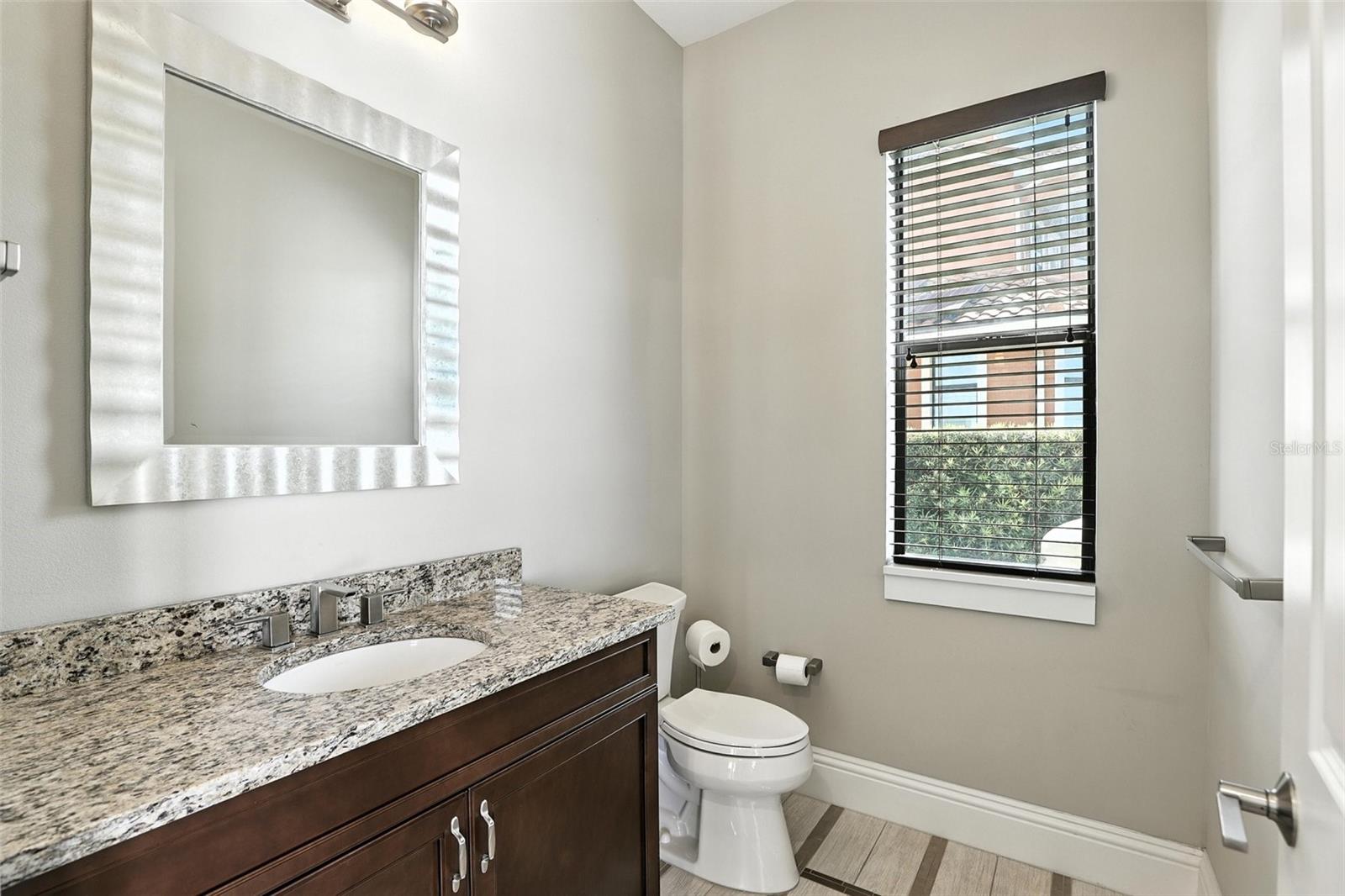 O6319854 Property Photo