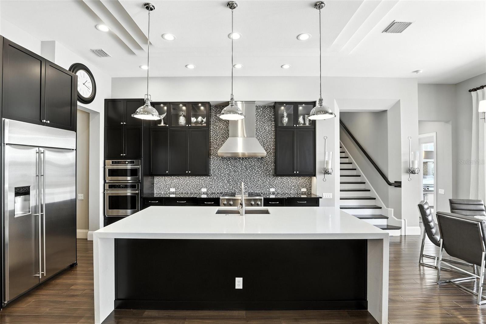 O6319854 Property Photo