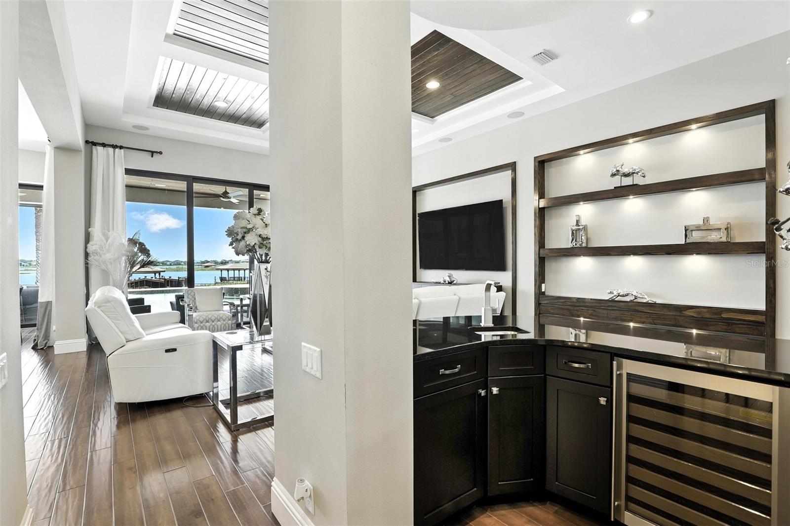 O6319854 Property Photo