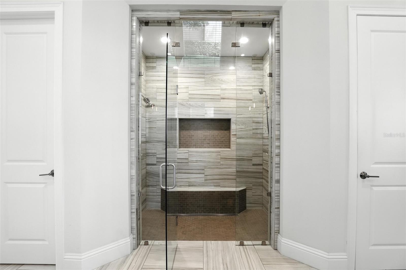 O6319854 Property Photo