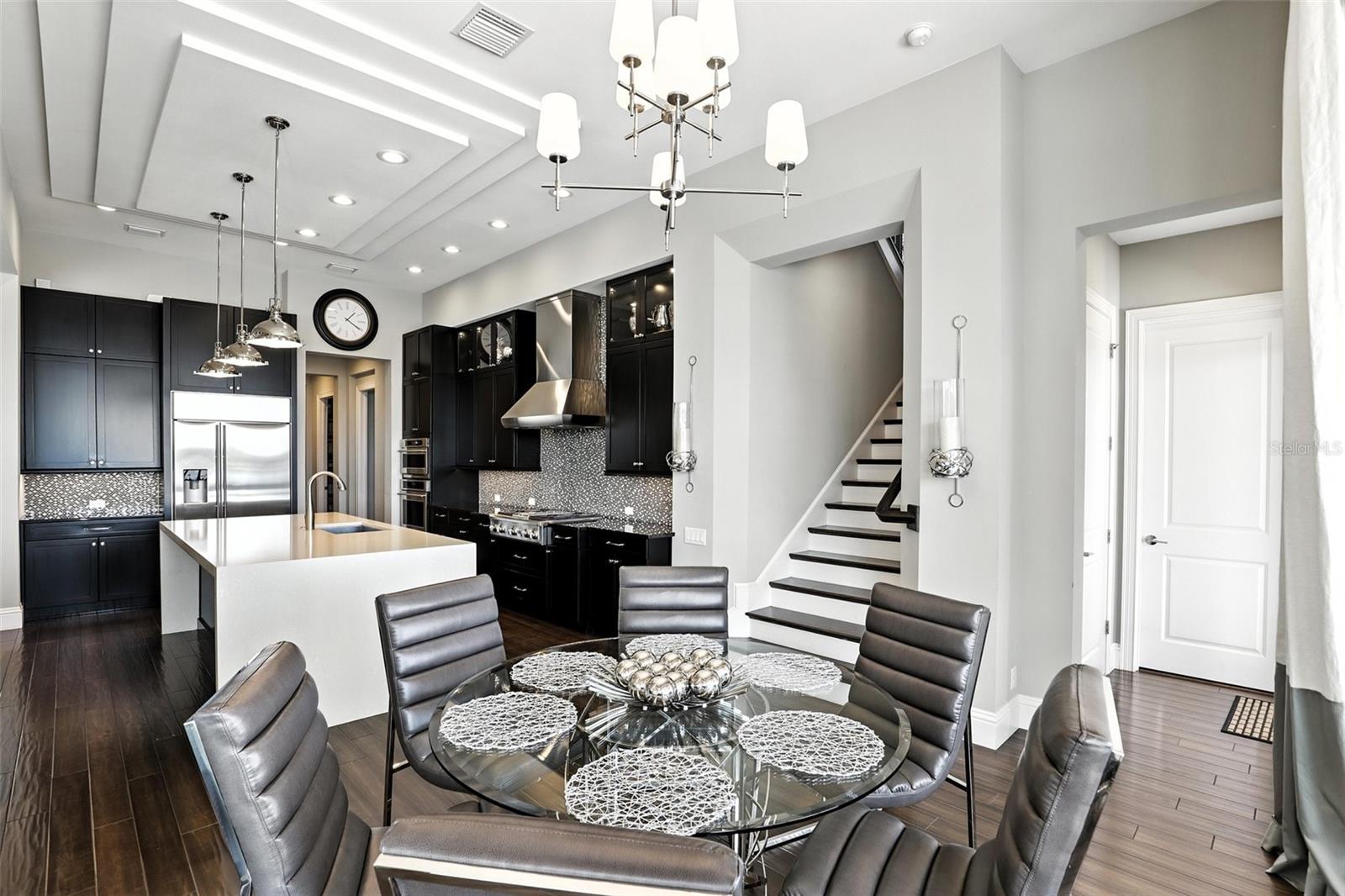 O6319854 Property Photo