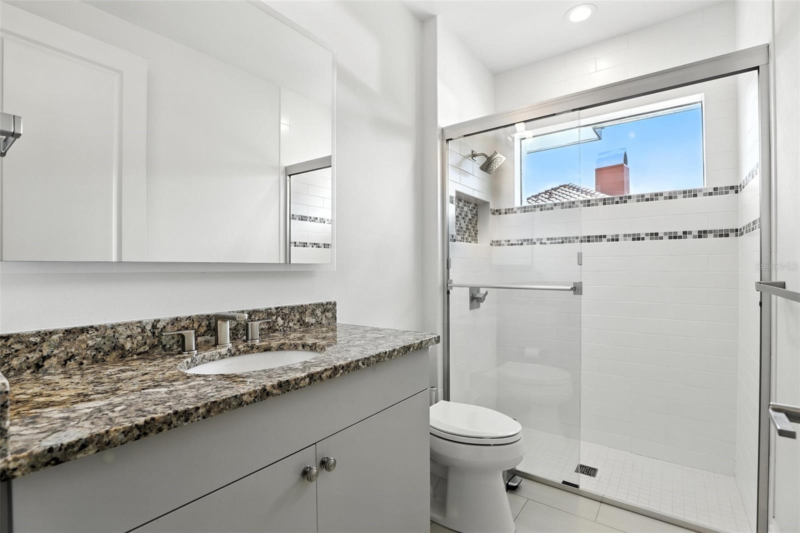 O6319854 Property Photo