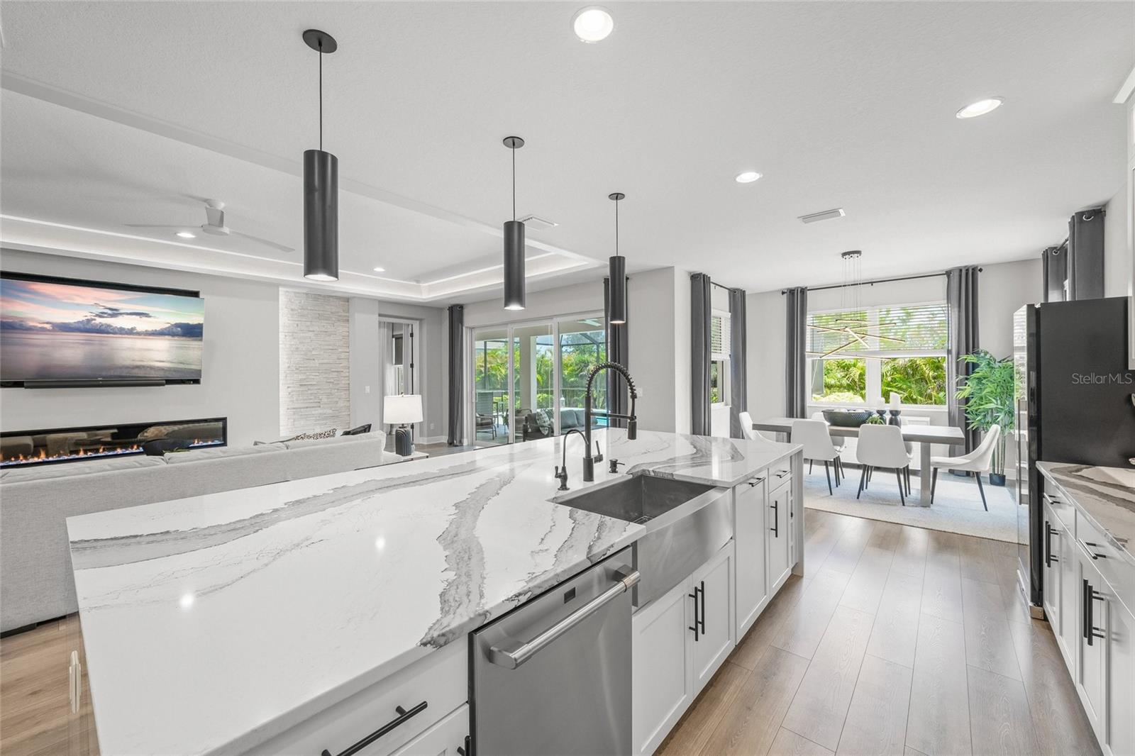 11422 APPLE TREE CIR, BRADENTON, FL, 34211