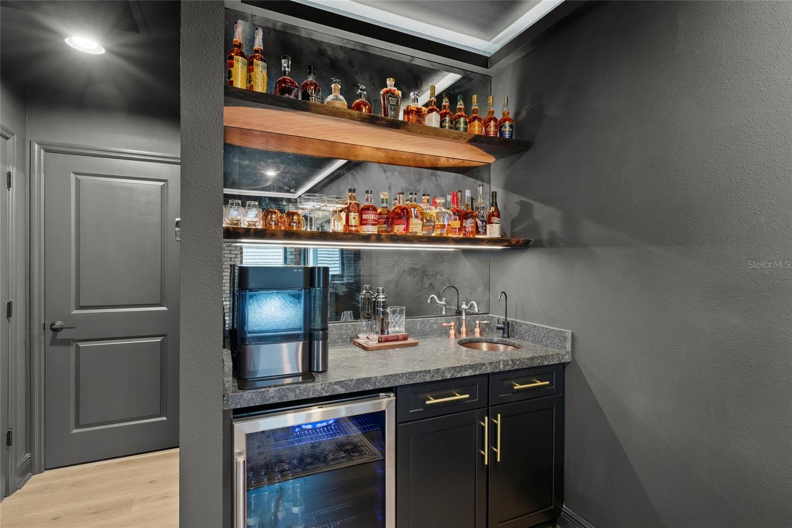 11422 APPLE TREE CIR, BRADENTON, FL, 34211