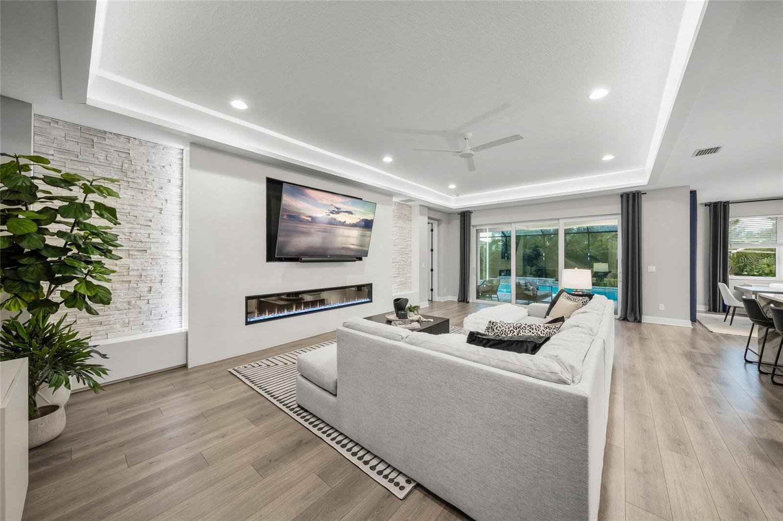 11422 APPLE TREE CIR, BRADENTON, FL, 34211