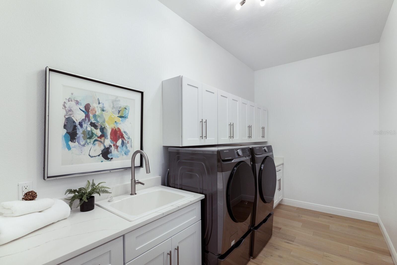 A4656528 Property Photo