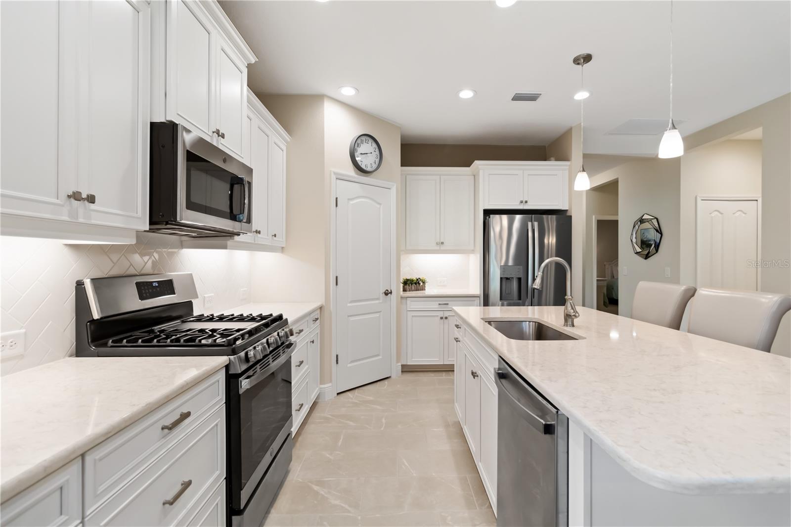 26950 PAVIN DR, ENGLEWOOD, FL, 34223