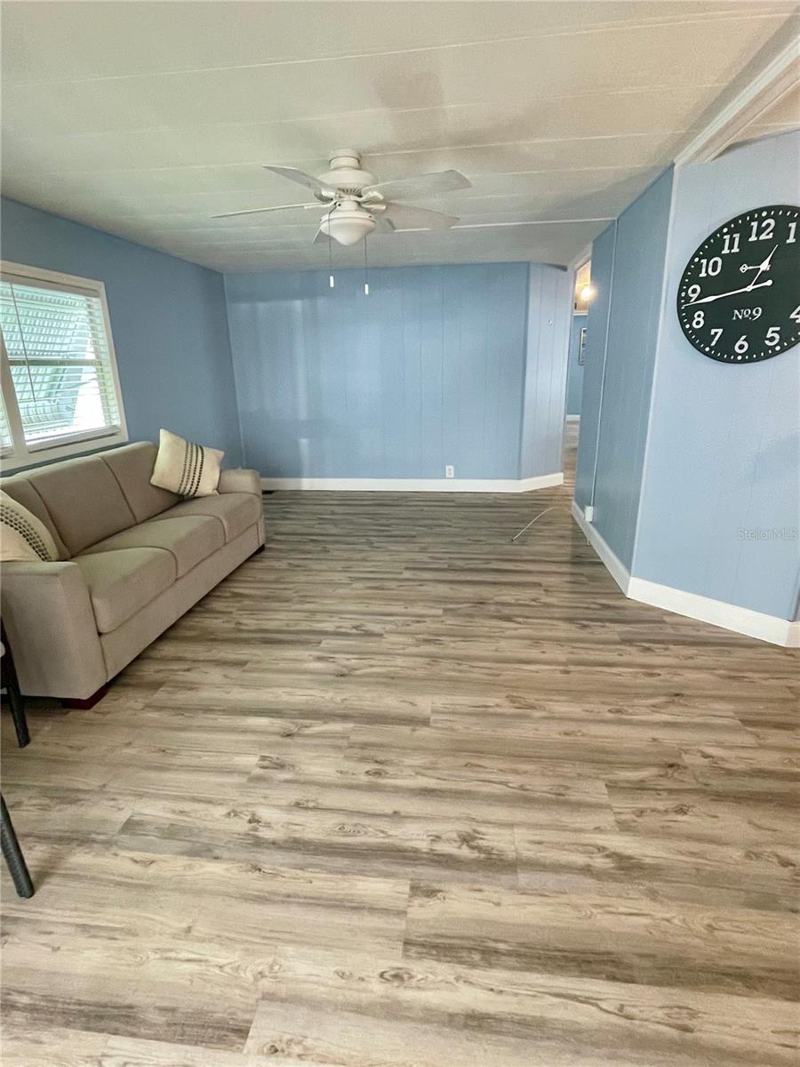 TB8399043 Property Photo