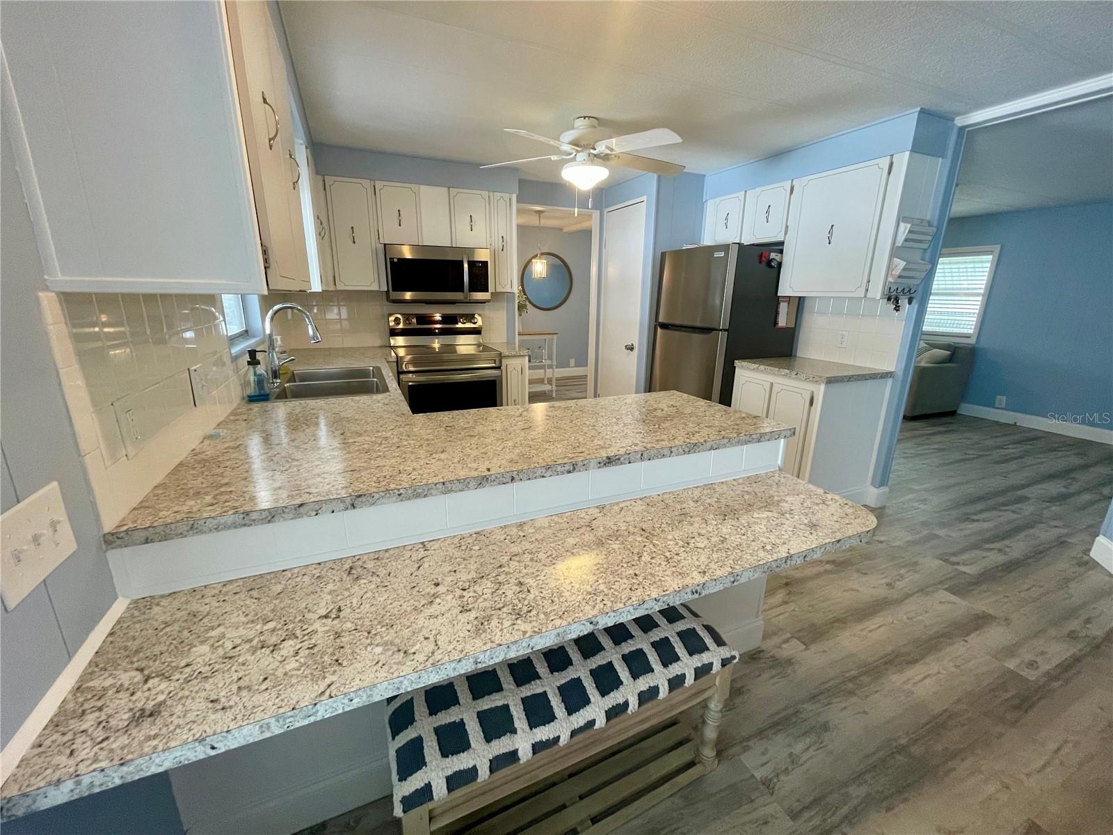 TB8399043 Property Photo