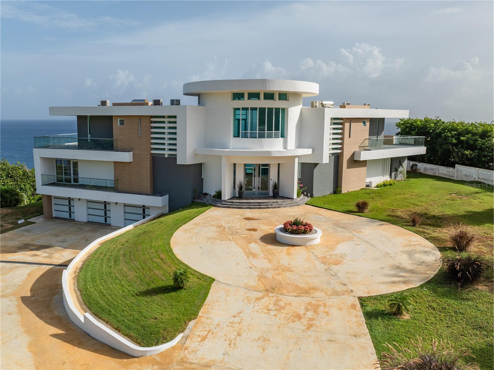 PR9114395 Property Photo