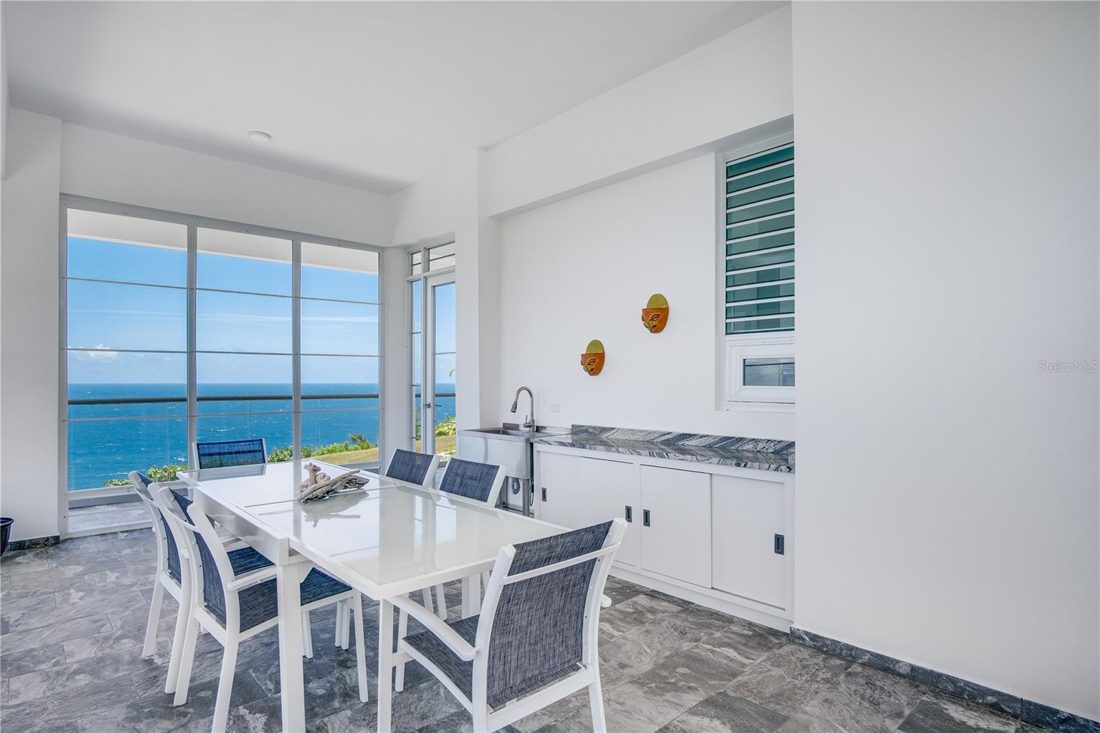 PR9114395 Property Photo