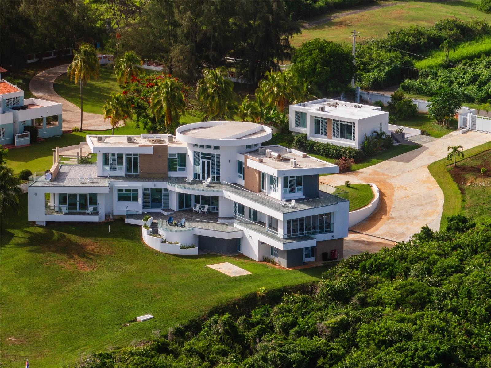 PR9114395 Property Photo