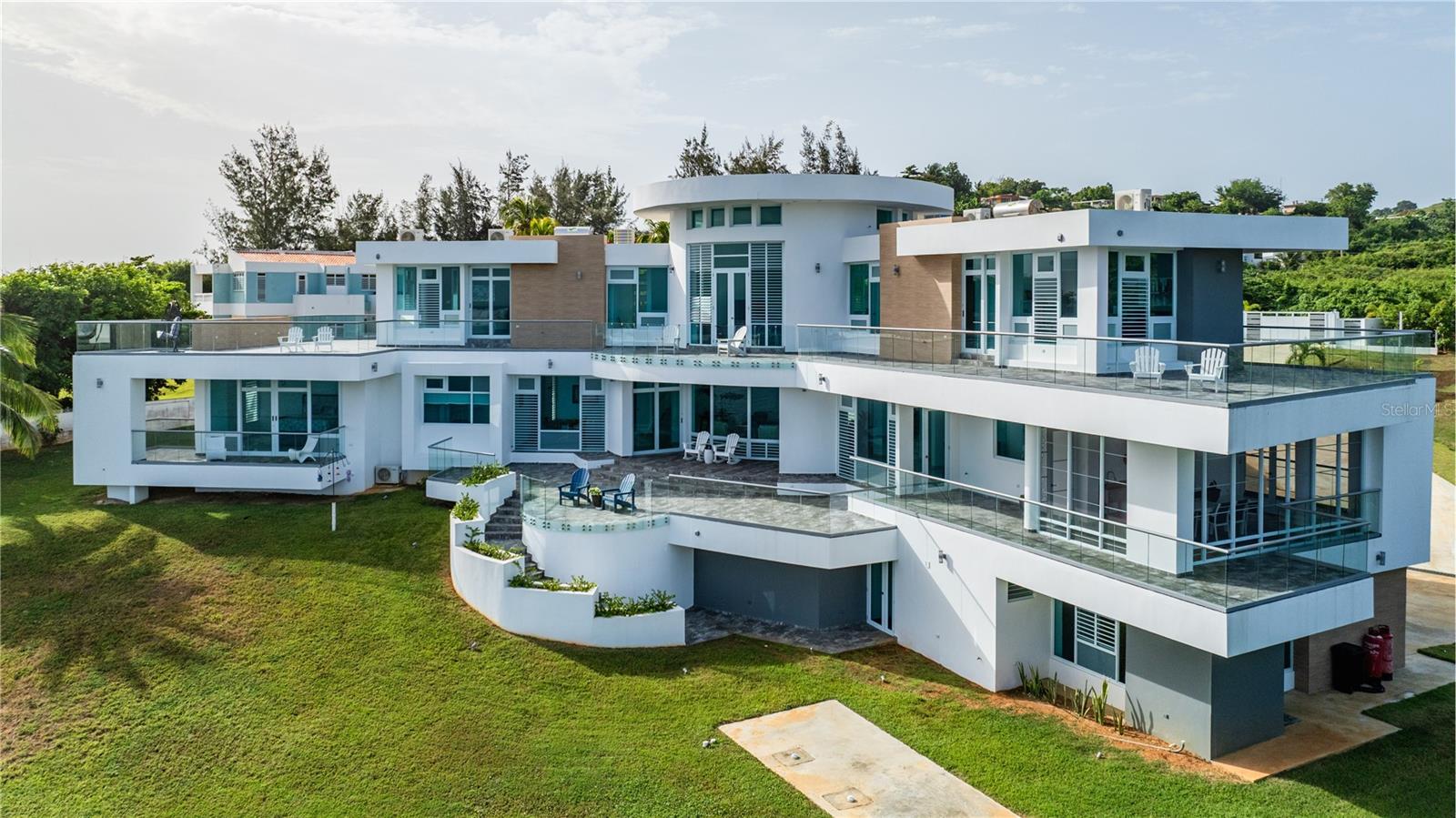 PR9114395 Property Photo