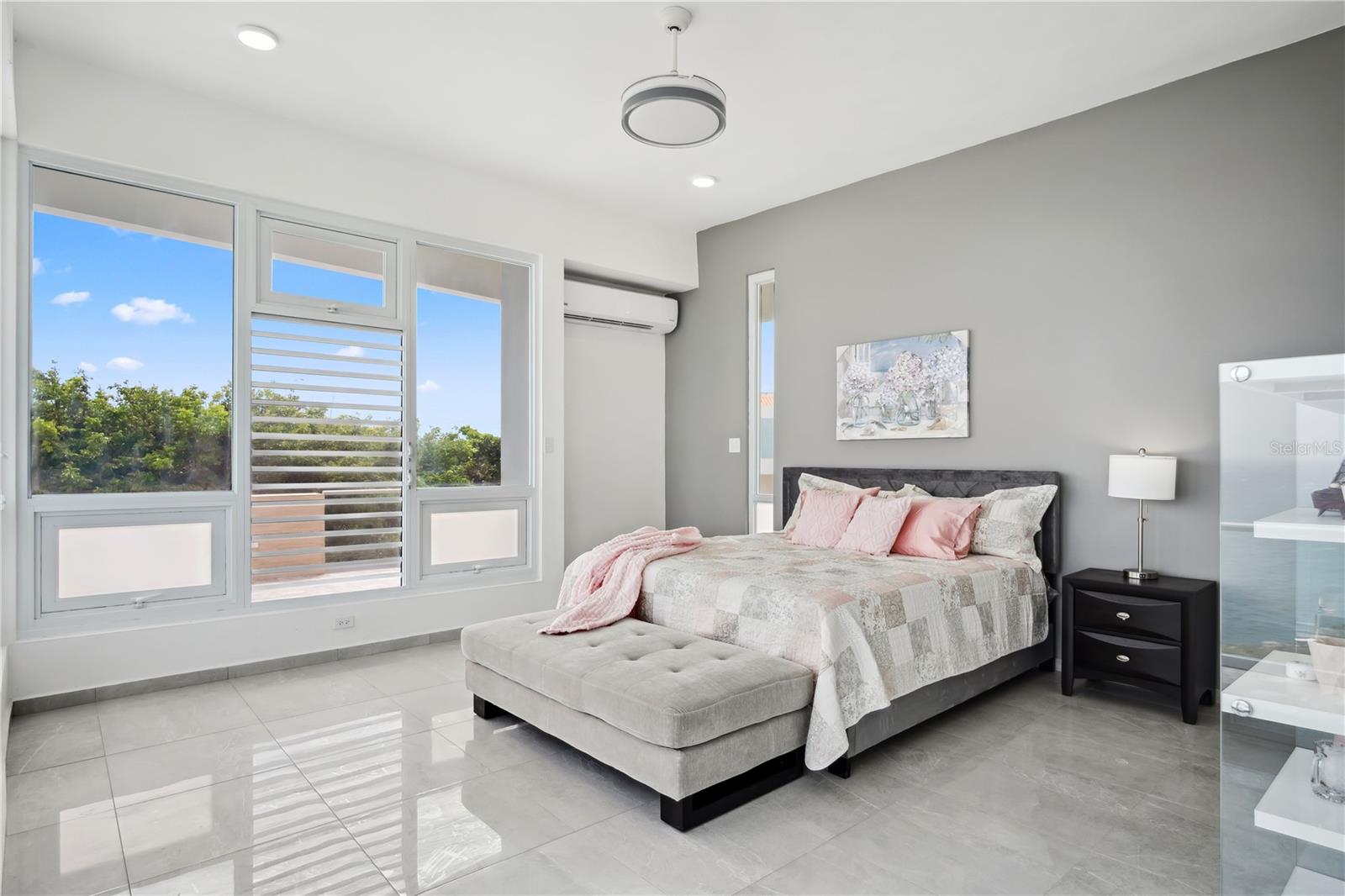 PR9114395 Property Photo