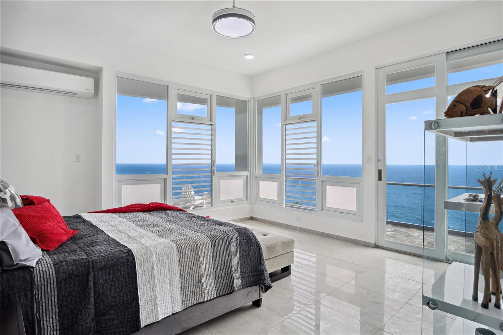 PR9114395 Property Photo