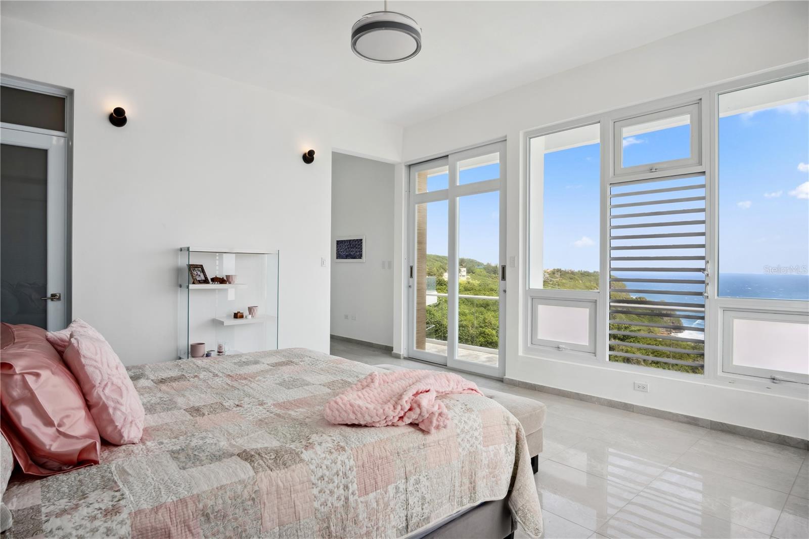 PR9114395 Property Photo