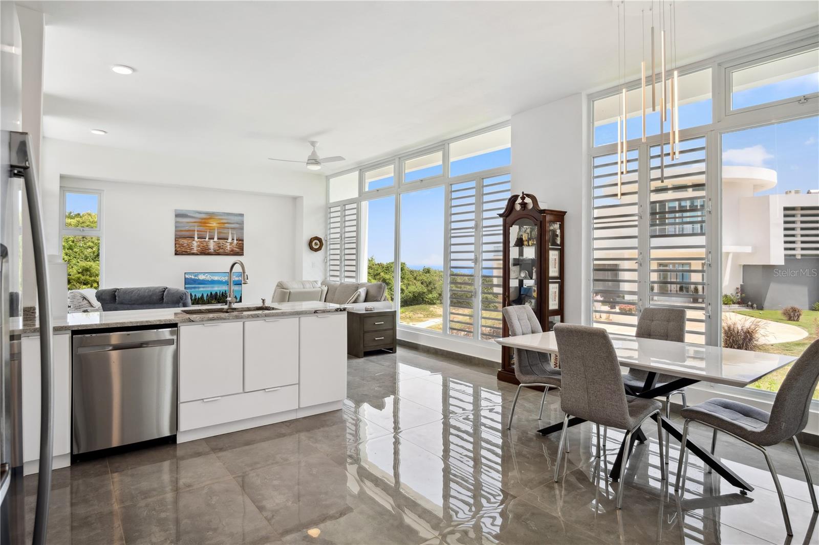 PR9114395 Property Photo