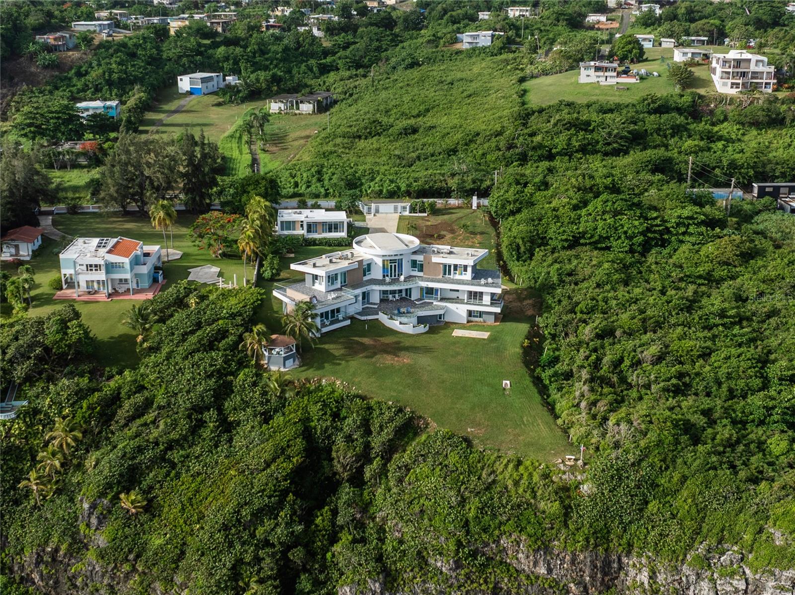 PR9114395 Property Photo