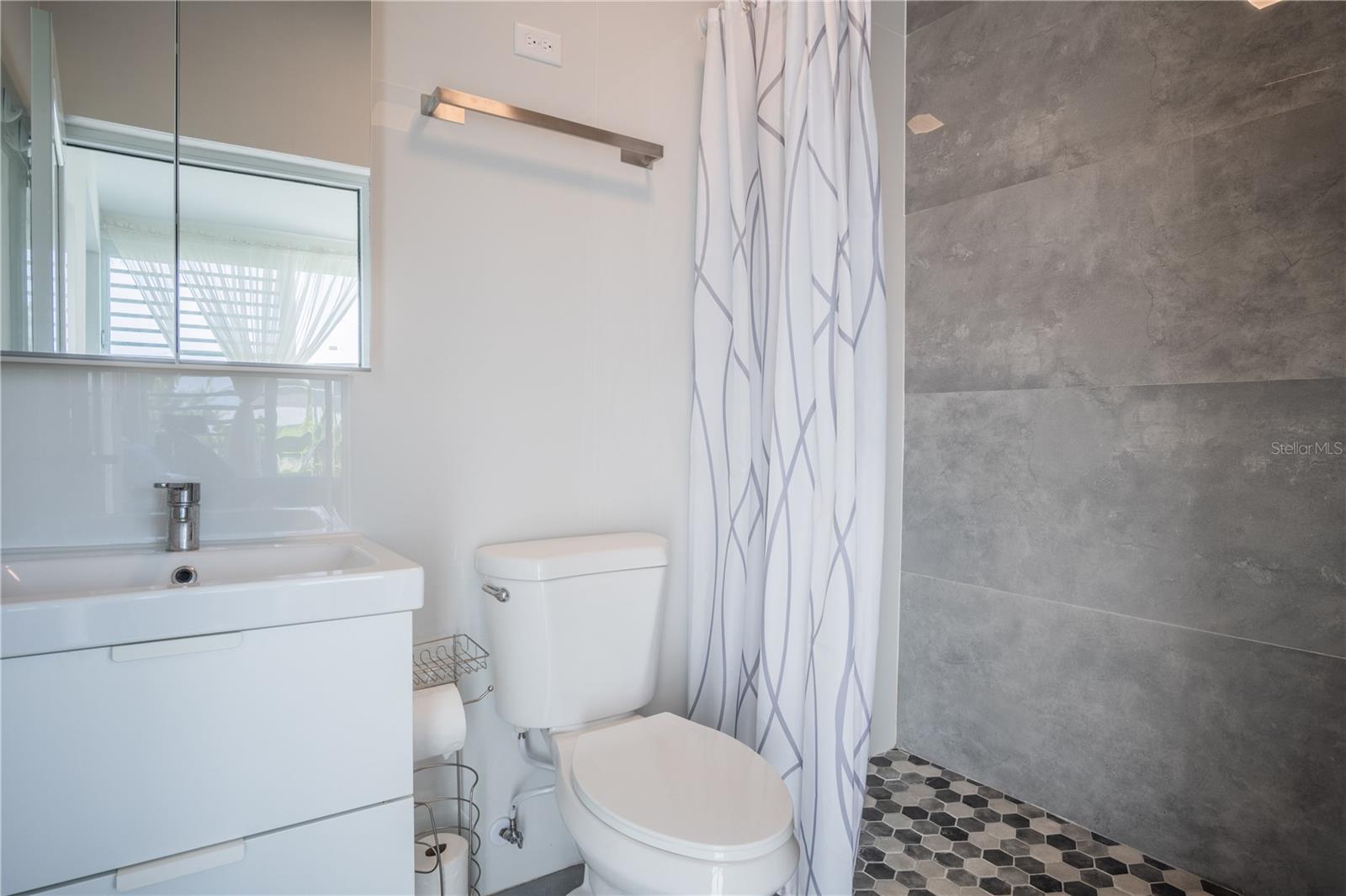 PR9114395 Property Photo