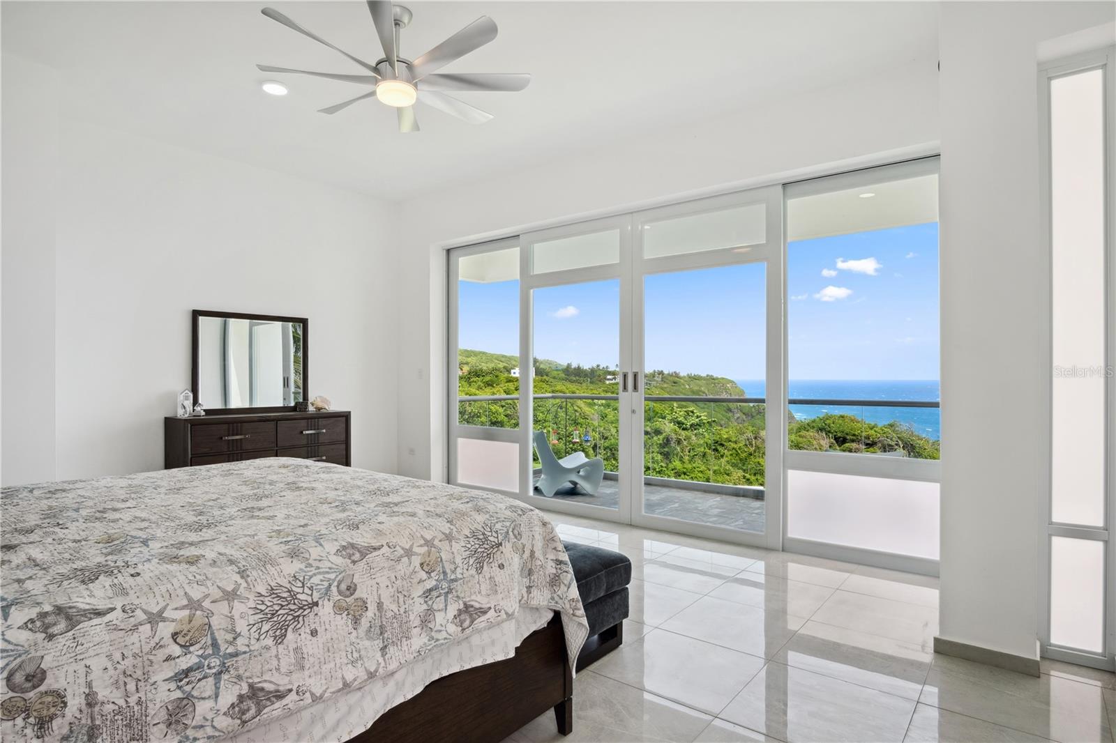 PR9114395 Property Photo