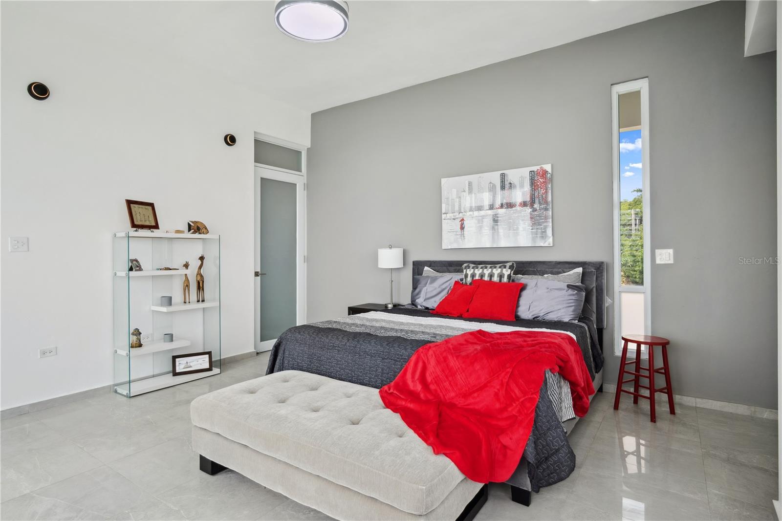 PR9114395 Property Photo