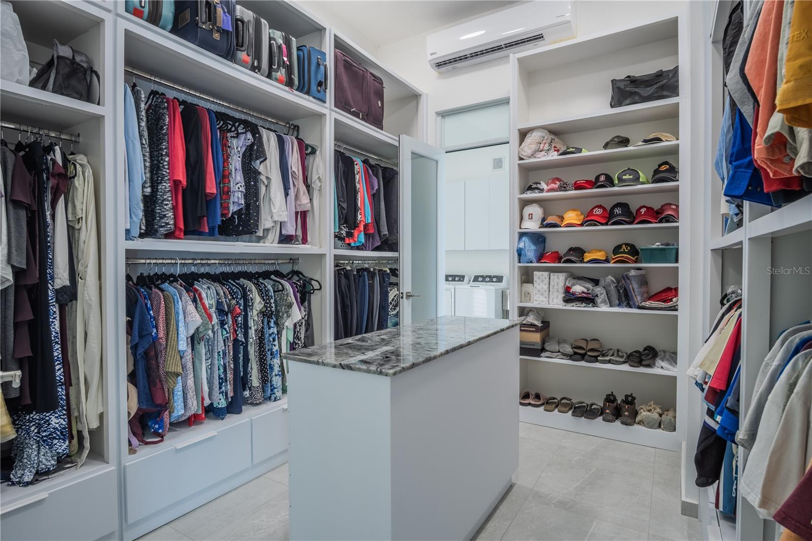 PR9114395 Property Photo