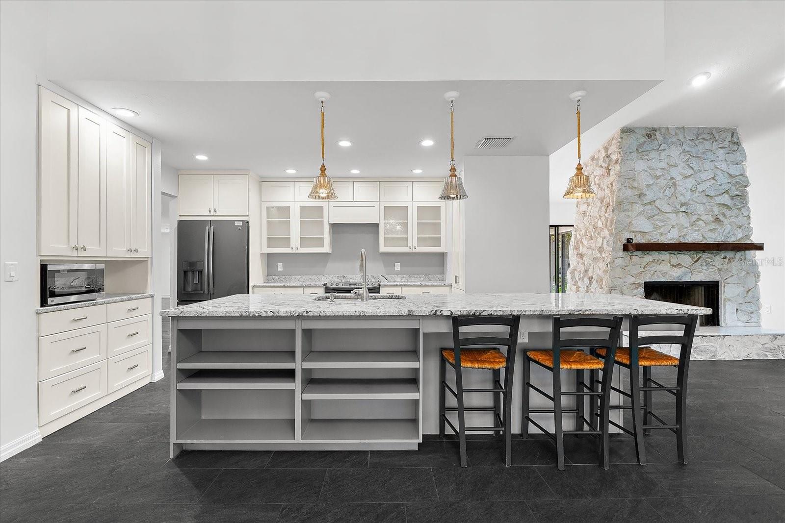 A4656554 Property Photo