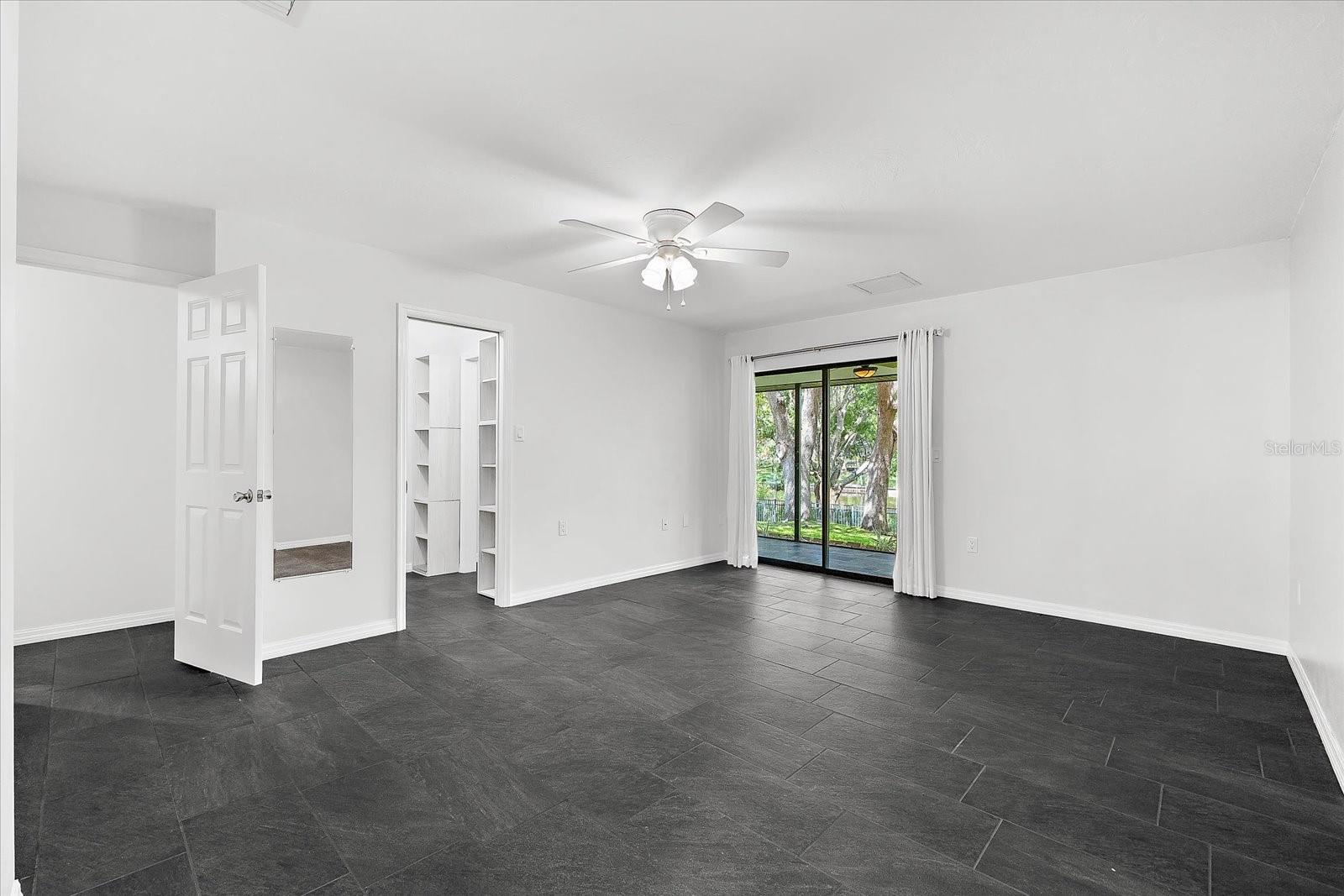 A4656554 Property Photo