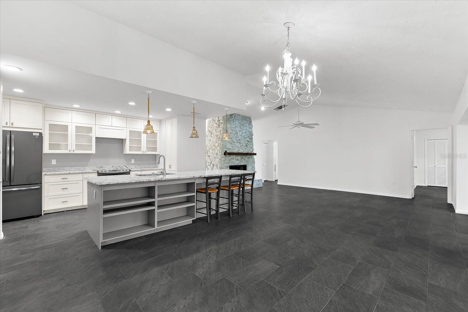 A4656554 Property Photo