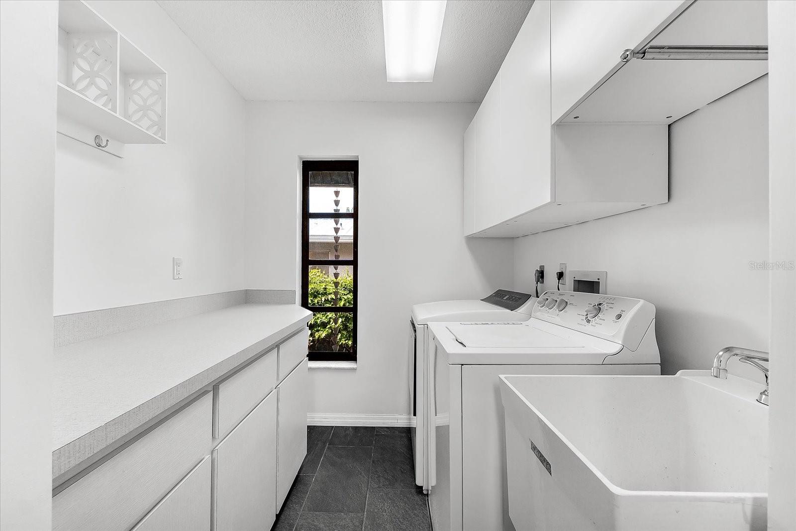 A4656554 Property Photo