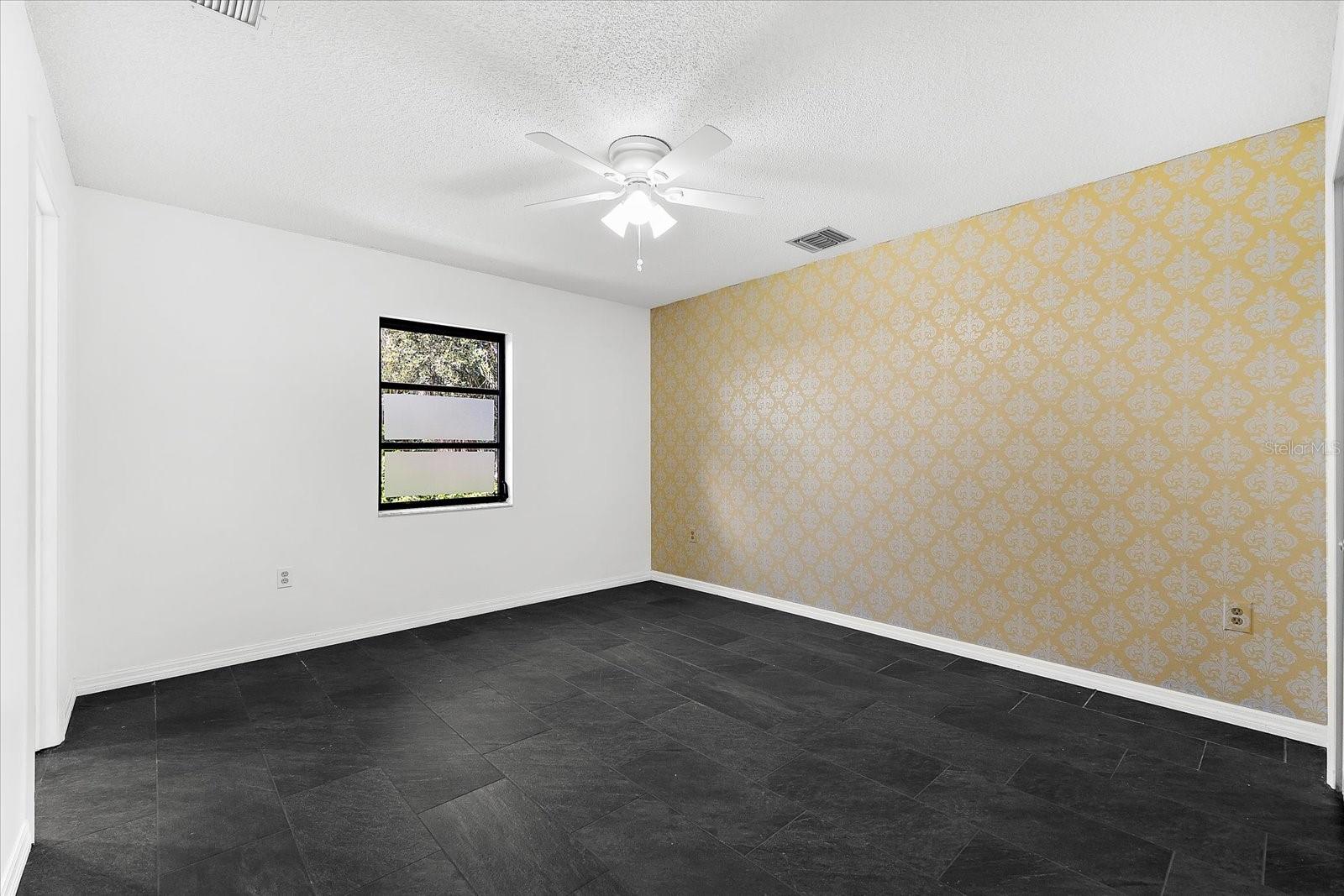 A4656554 Property Photo