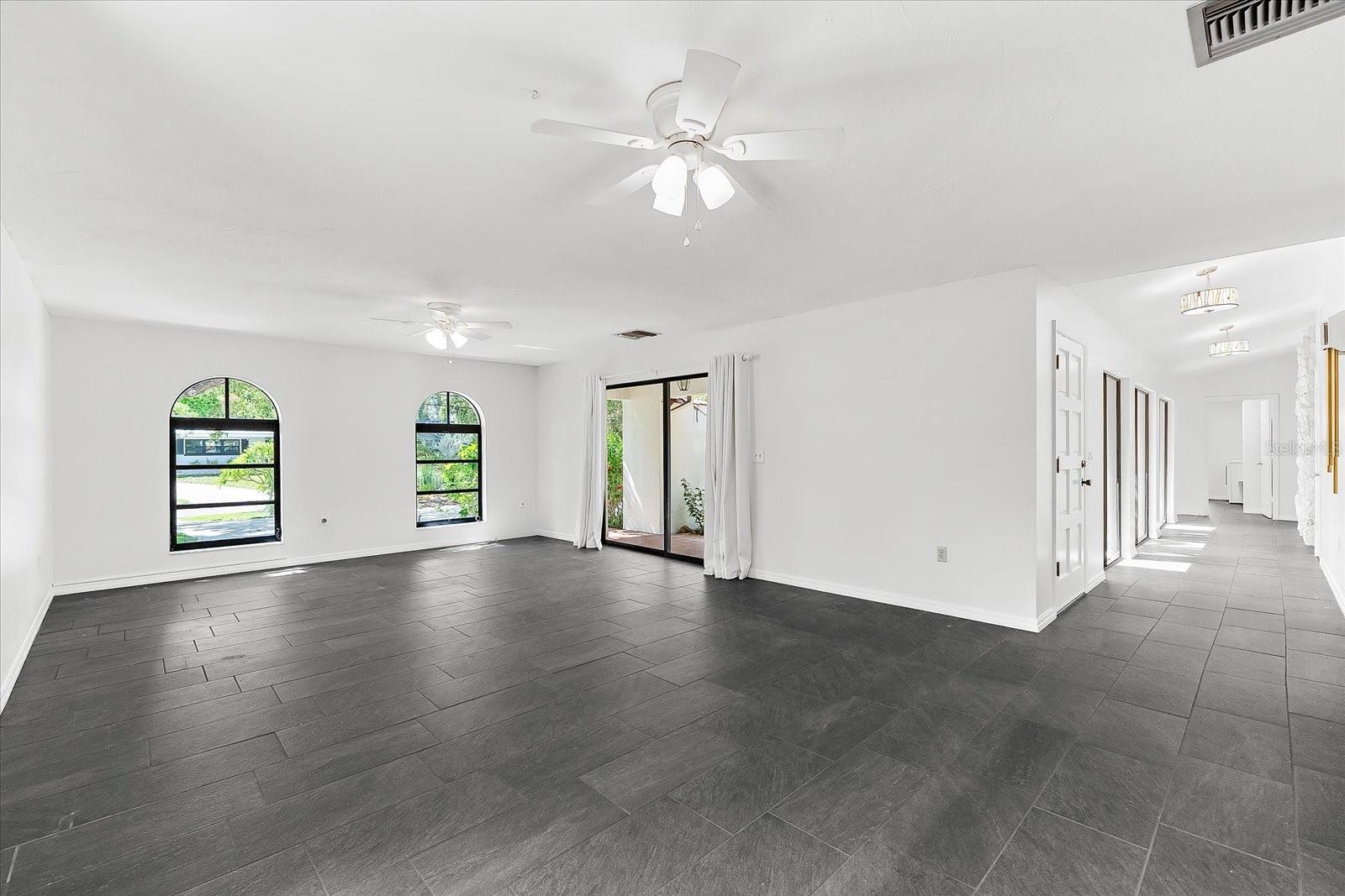 A4656554 Property Photo