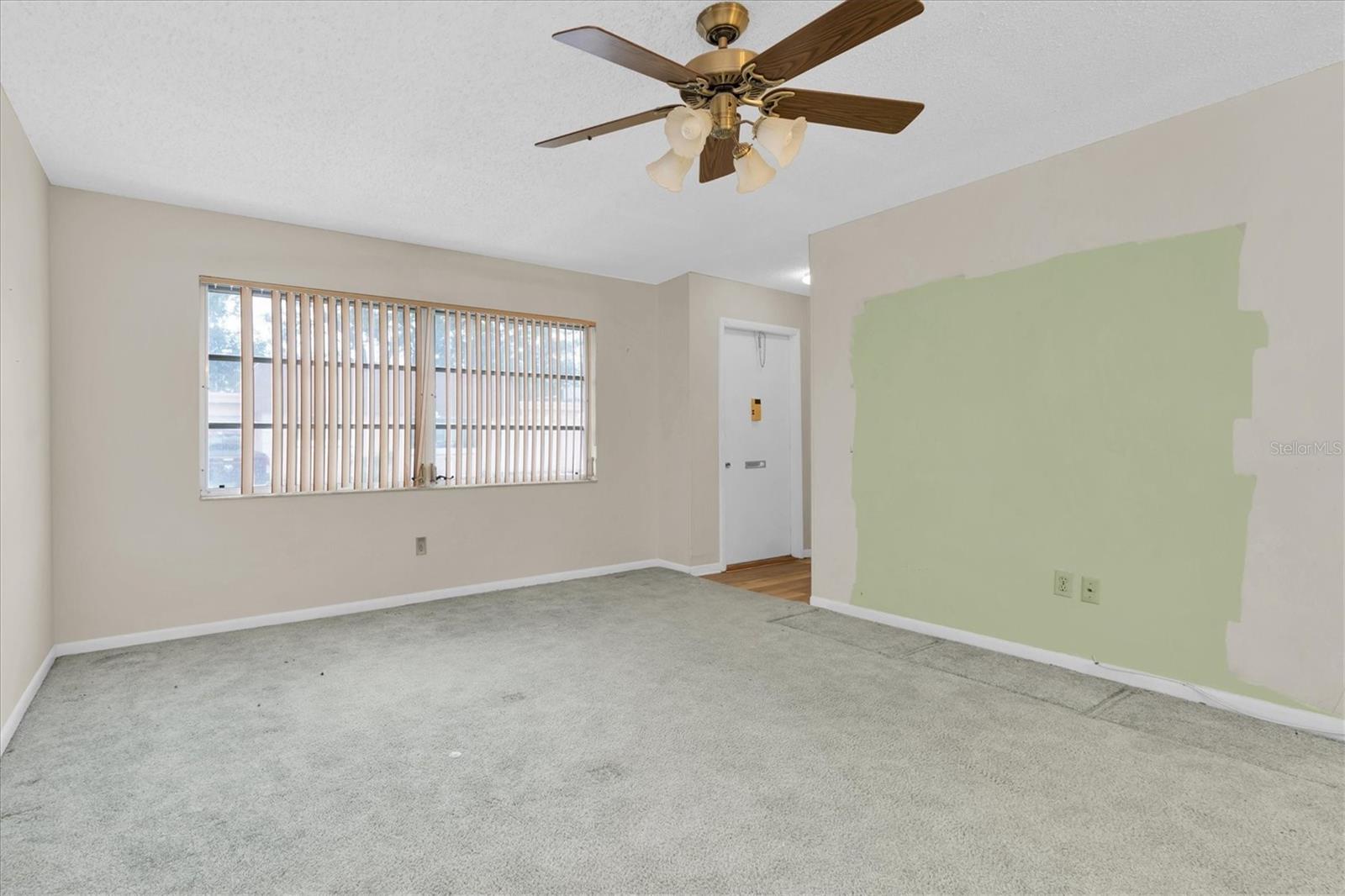 TB8399055 Property Photo