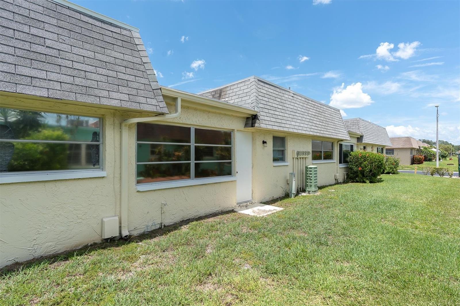 TB8399055 Property Photo