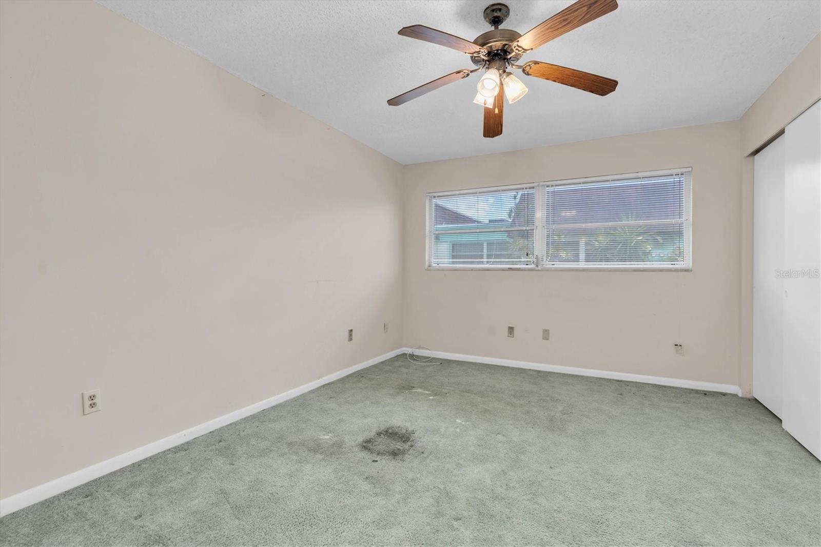 TB8399055 Property Photo