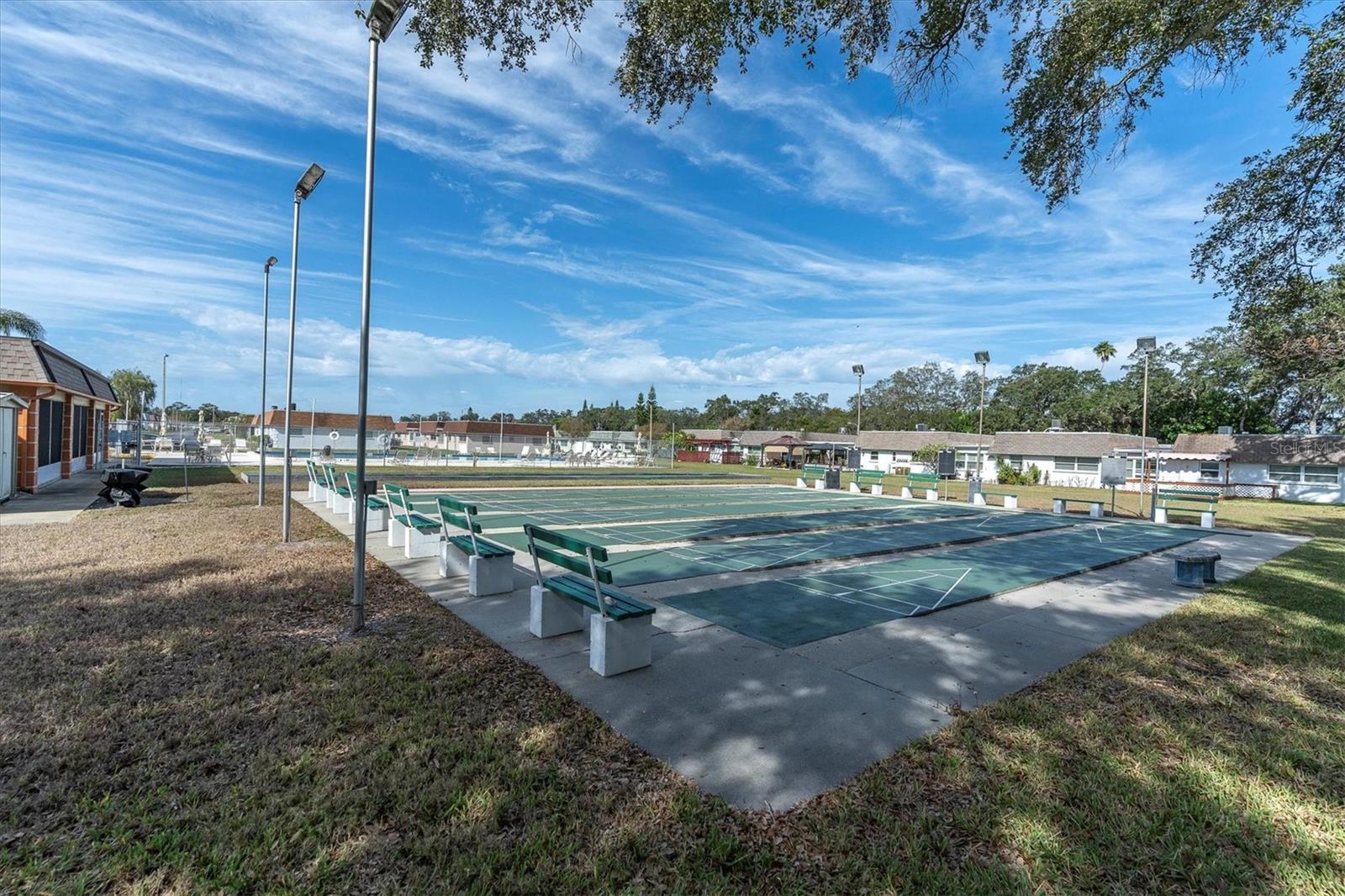 TB8399055 Property Photo