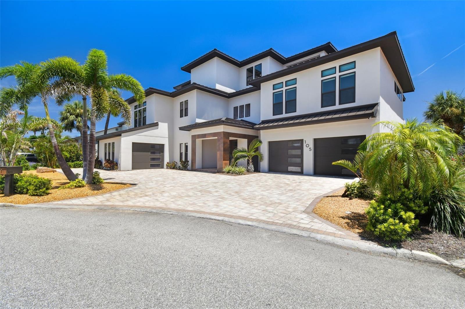 TB8399186 Property Photo