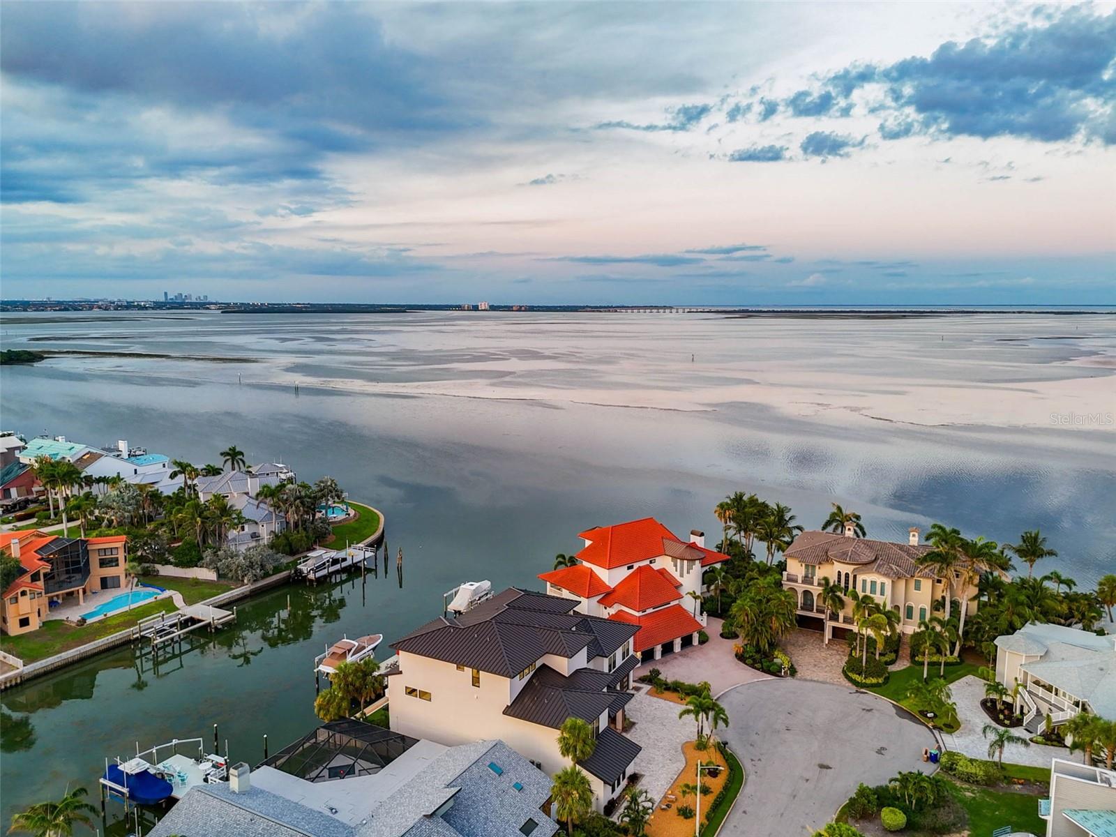 TB8399186 Property Photo