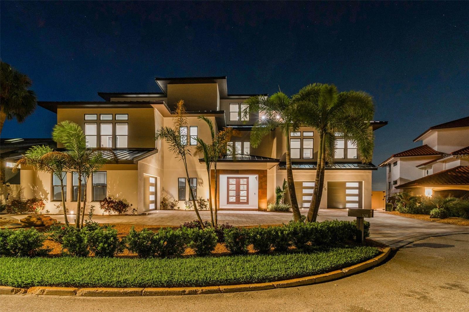 TB8399186 Property Photo