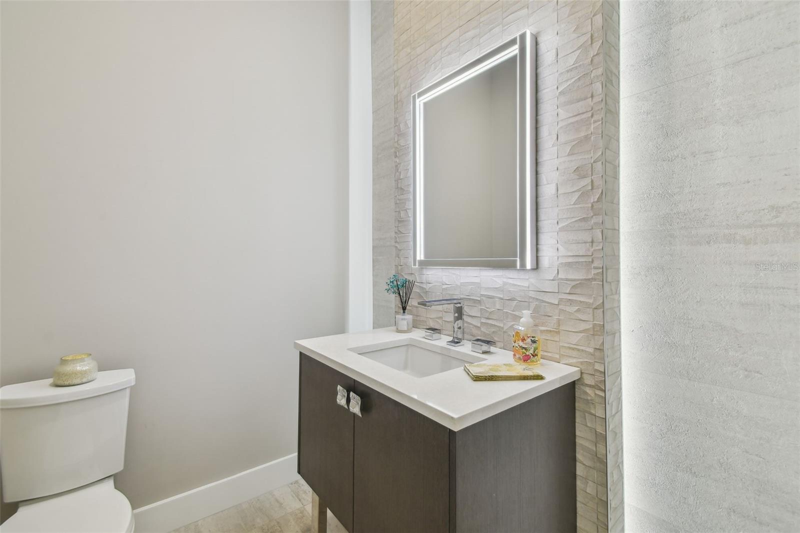 TB8399186 Property Photo