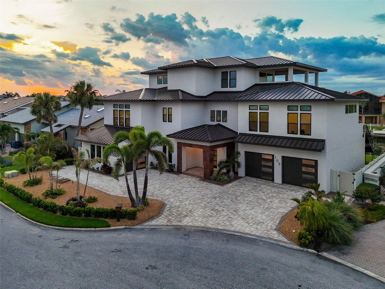 TB8399186 Property Photo