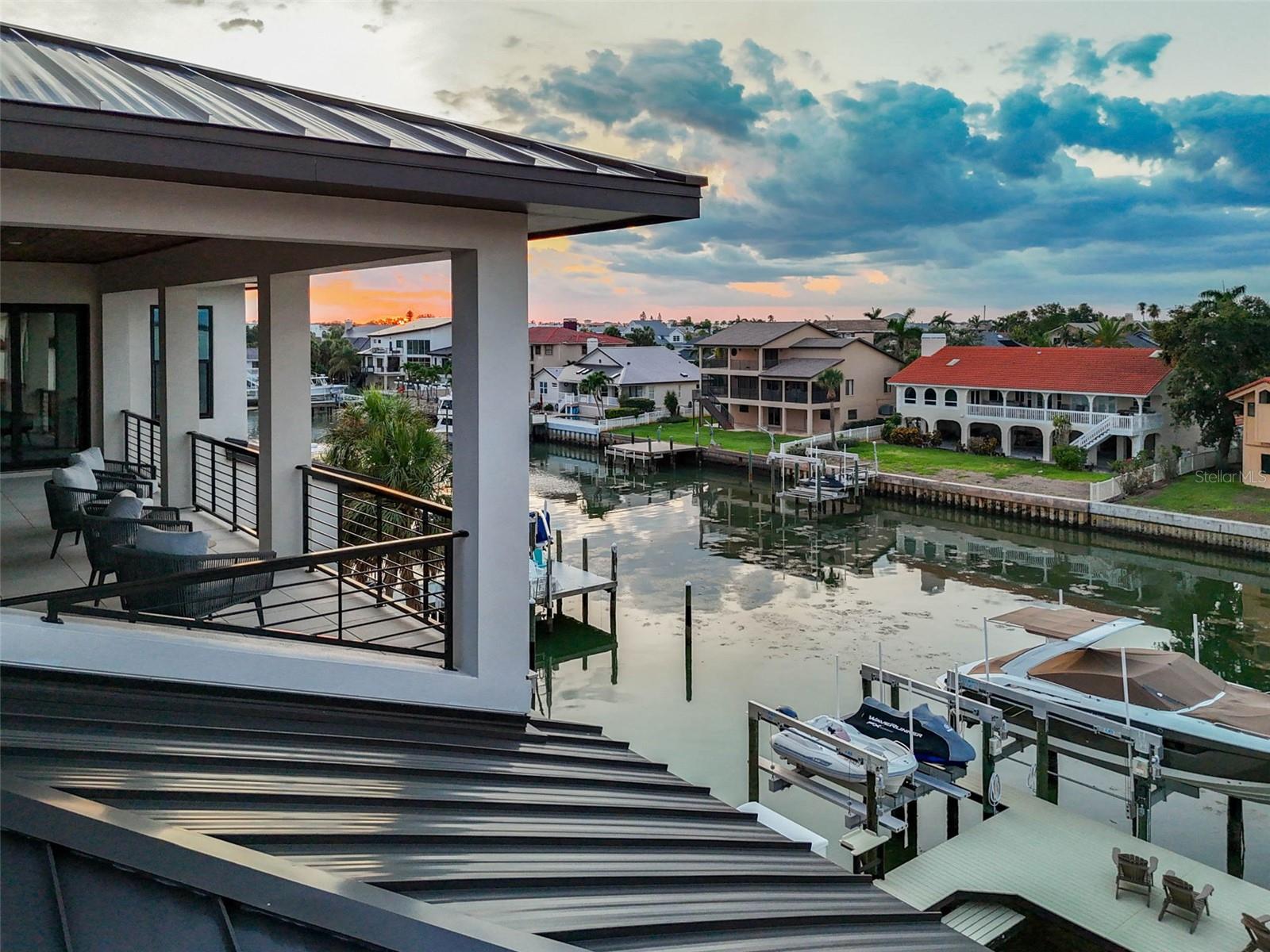 TB8399186 Property Photo